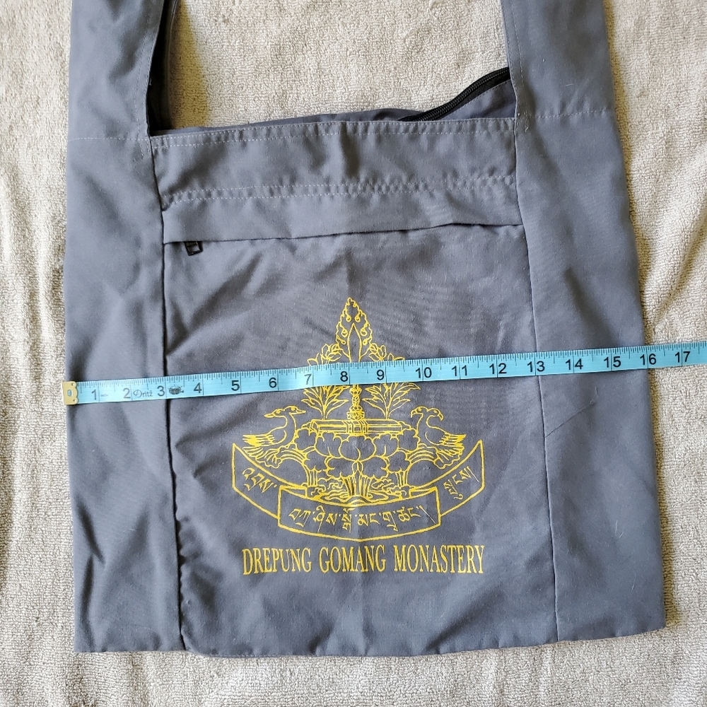 FINAL MARKDOWN- Cross body bag - Picture 2 of 9